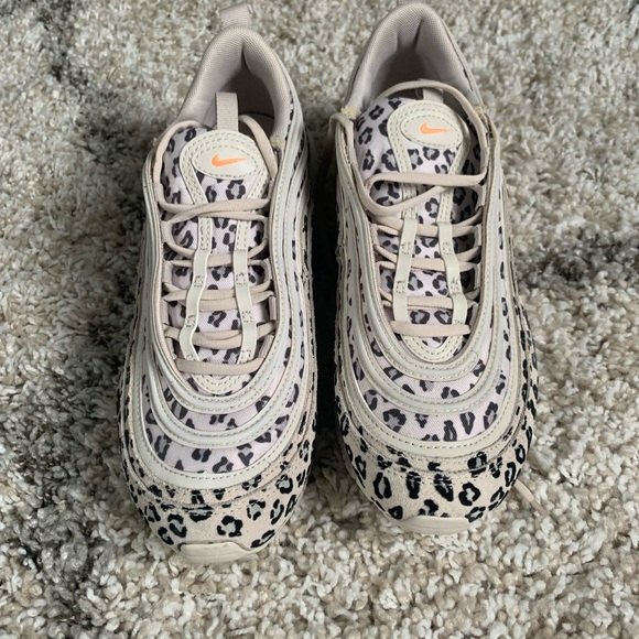 CHEETAH NIKE AIR MAX!!! - Picture 1 of 4